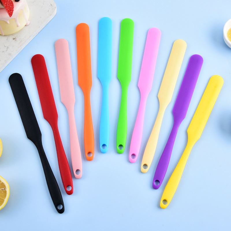 Factory in stock wholesale silicone one-piece long spatula cake butter stirring spatula baking tool silicone scraper