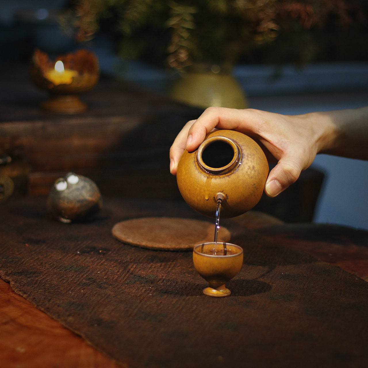 ✅ Handmade Jingdezhen Ceramic Wine Warmer and Dispenser, Suitable for White Wine, Sake, Plum Wine, One Pot and One Cup