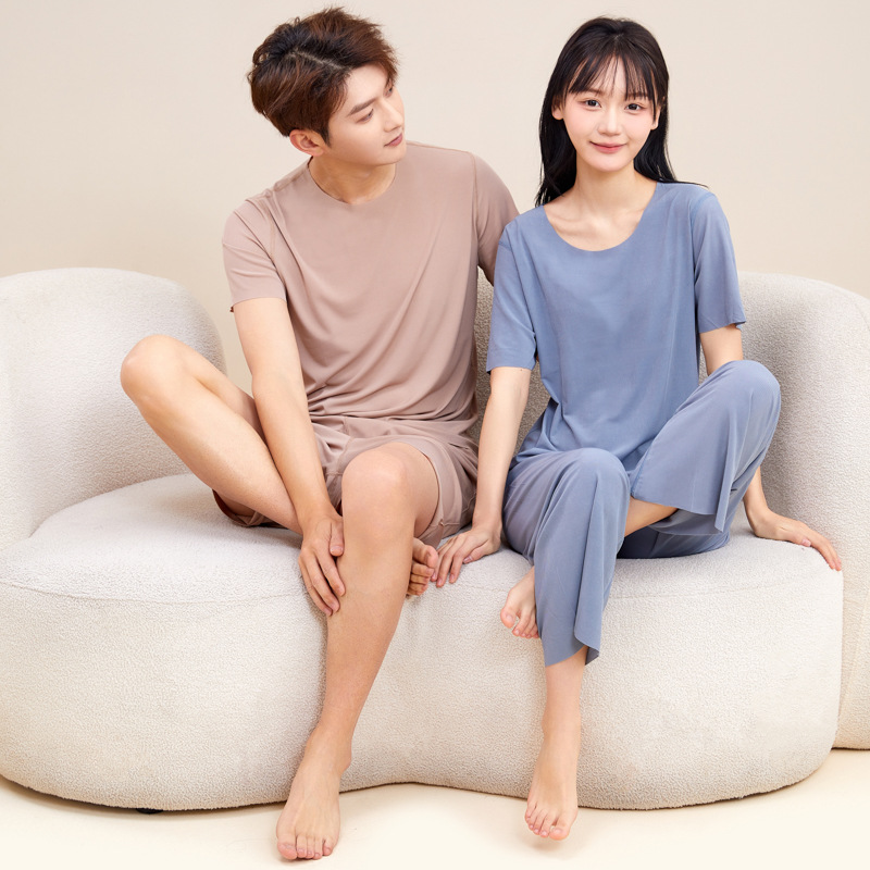 Spring and summer ice silk couple pajamas suit men's seamless loose plus size home clothes women's pajamas wholesale generation