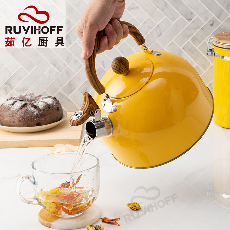 European and American Kitchenware Flat-Bottomed Whistle Kettle 3L Amazon Yellow Spray-Painted Whistle Kettle for Making Tea and Coffee