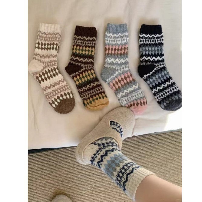 Women's Wool Socks for Autumn and Winter, Mid-Calf, Fleece-Lined, Thickened, Warm, Japanese Style, Solid Color, Thick Ribbed, Sweat-Absorbing, Slouchy Long Socks
