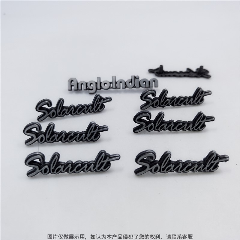 Интегрированные знаки для мебели, индивидуальные логотипы мебельной фурнитуры, разработка и производство металлических знаков для кухонной мебели