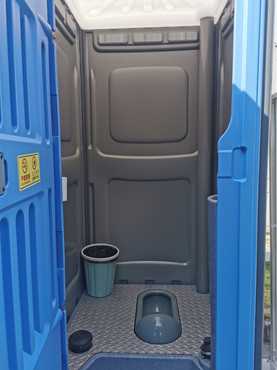Single Mobile Toilet Single Plastic Toilet Temporary Mobile Public Toilet