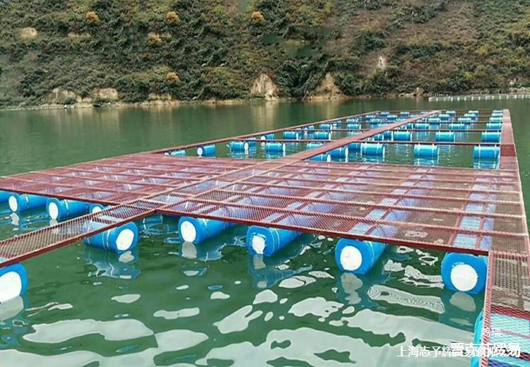 Плавающая структура для разведения, высокоплотный плавающий бак