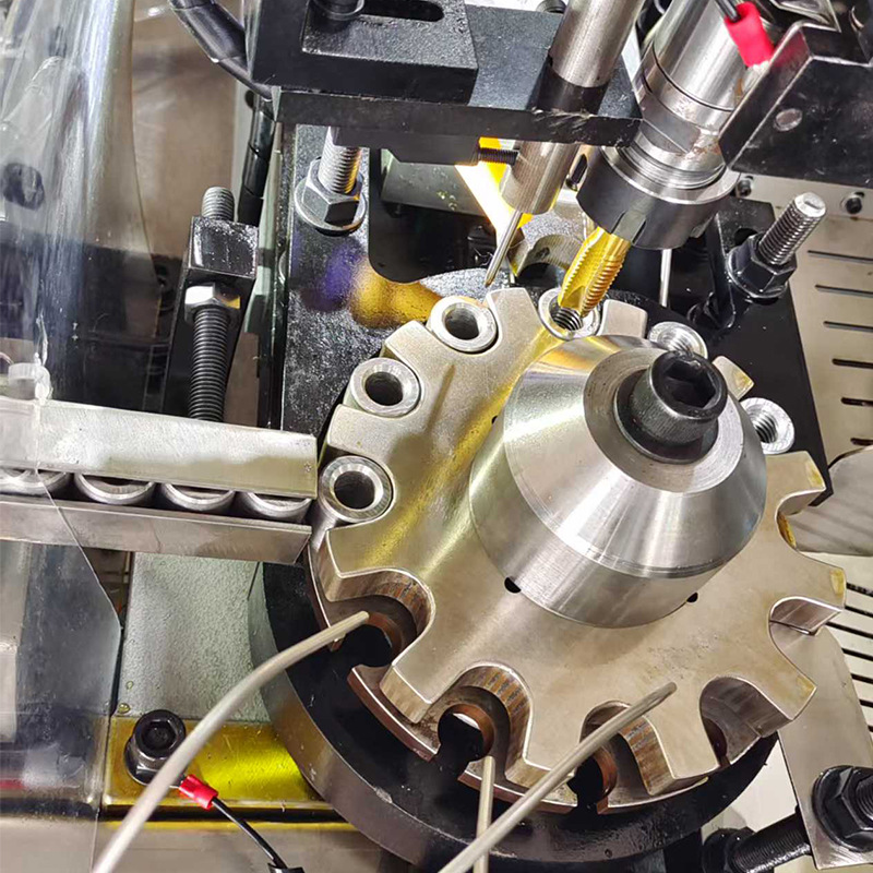 Customized Automatic Tapping Machine 92 Inclined Fully Automatic Tapping Machine Automatic Tapping Machine Drilling and Tapping Integrated Automatic Tapping Machine