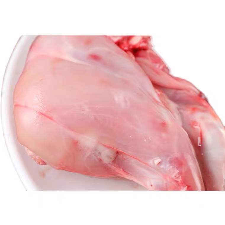 Fresh Whole Rabbit Meat, Freshly Slaughtered Rabbit Meat, Fresh Vacuum-Packed Chilled White Strips, Farm-Raised Free-Range Meat, Head Removed, about 2 to 2.5kg