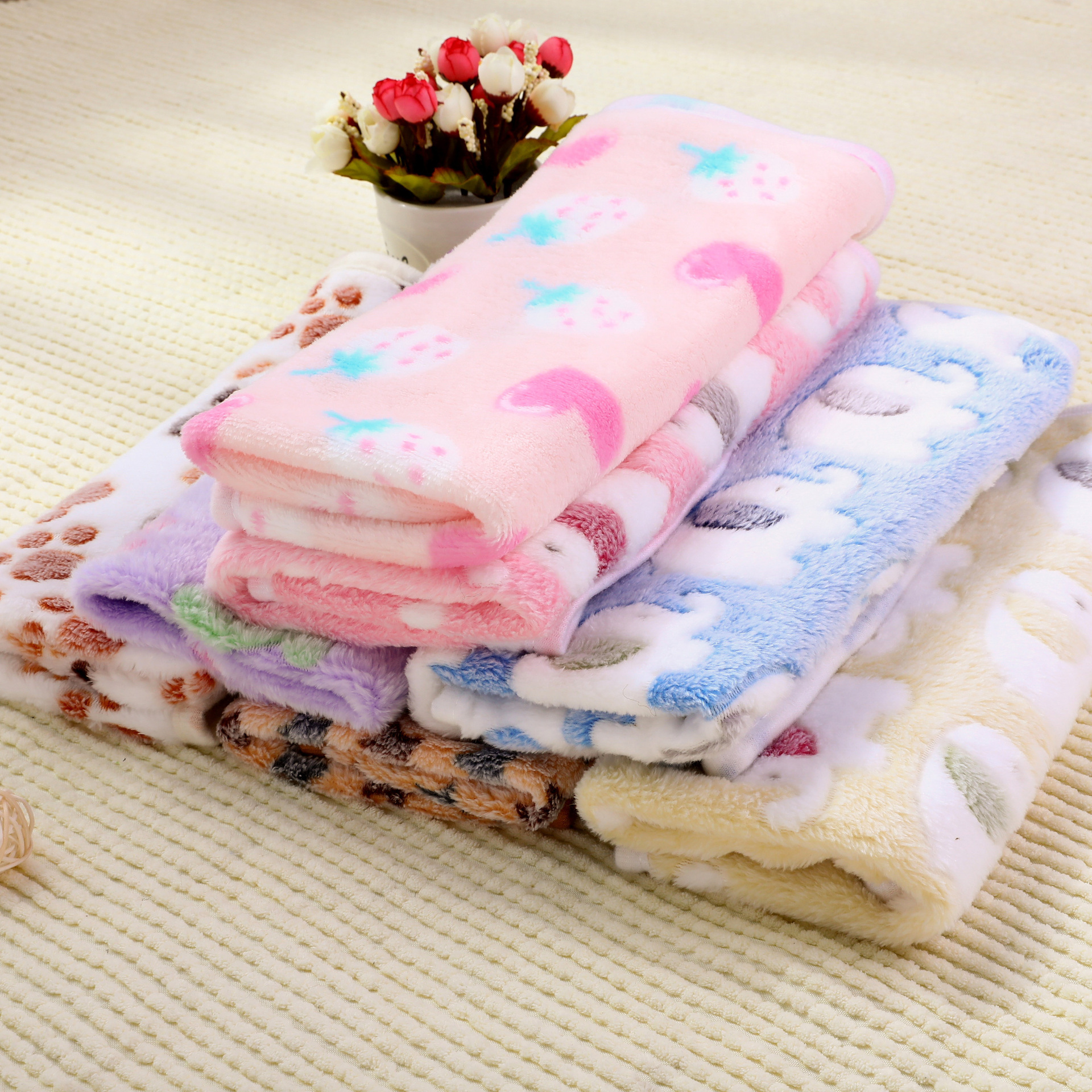 Amazon Pet Blanket Dog Blanket Super Soft Warm Coral Fleece Pet Mat Spot Cat Dog Blanket