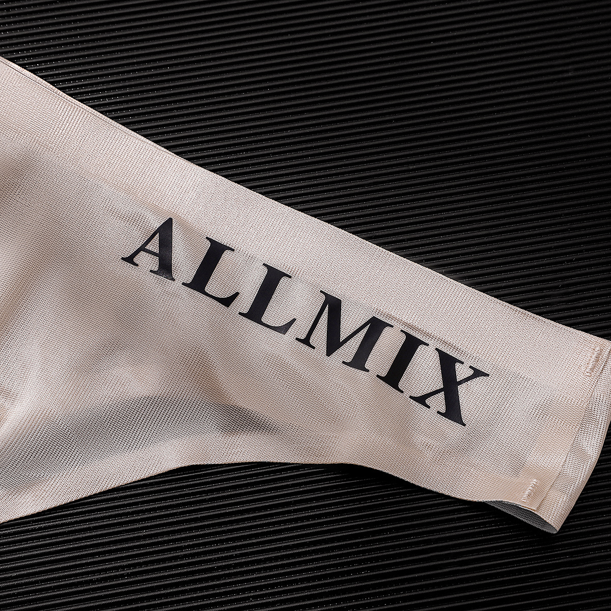 Foreign Trade Men's Sexy Sports Fitness Letter Thin Transparent Showing Hip Ice Silk Low Waist Seamless Triangle Single Thong