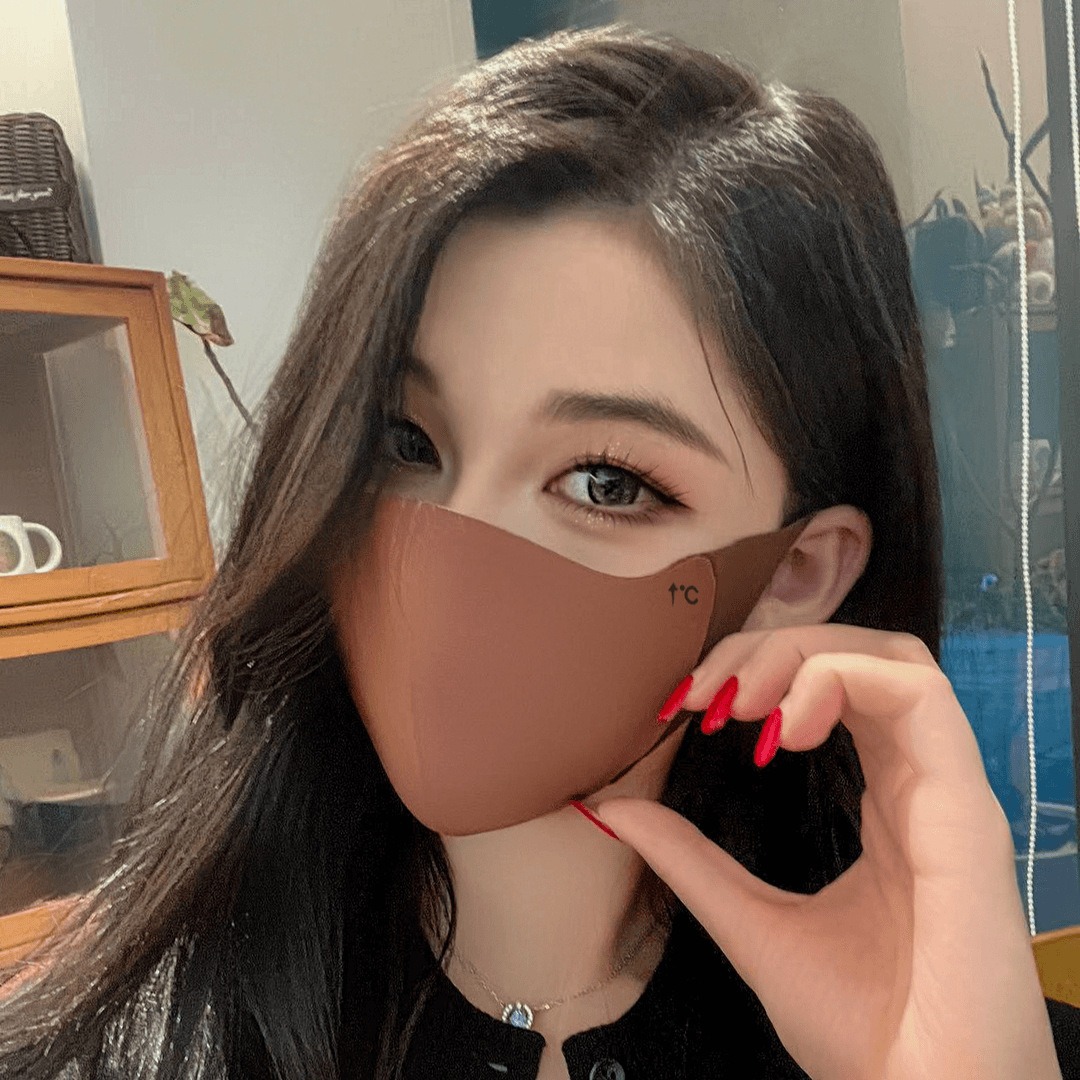 New Thickened Autumn and Winter Sunscreen Warm Mask Stereo Traceless Eye Corner Solid Color Fashion Windproof Maillard Mask