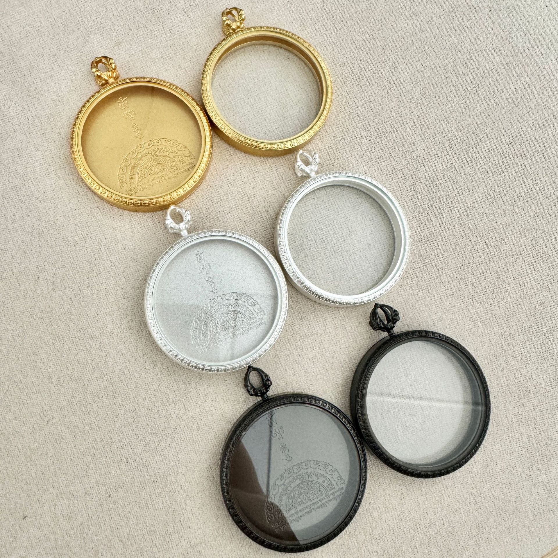 [Титановая сталь] Новый водонепроницаемый Титановая сталь Тханка 3.5 Золотая и серебряная черная Гаву коробка кулон односторонняя двусторонняя Тханка оболочка