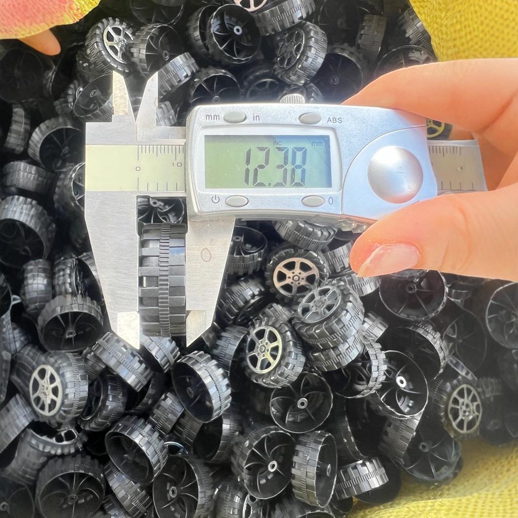 33mm Toy Wheel Plastic Wheel Inertia Car Children's Teaching Aids Technology Small Making Parts DIY Toy Accessories