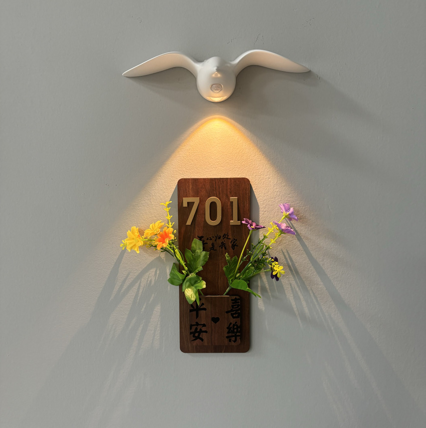 Home Door Lights Signs Mural Wireless Spotlights Home Corridor Average Wall Lights Bedroom Charging Induction Night Lights