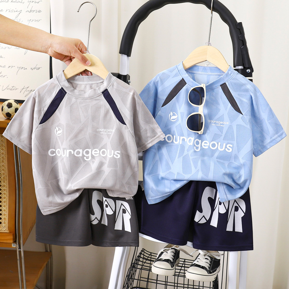 Спортивный костюм для мальчиков Летний Быстросохнущий Короткий рукав Шорты Модный Дышащий Новый Баскетбольный костюм Двухпредметная одежда для детей