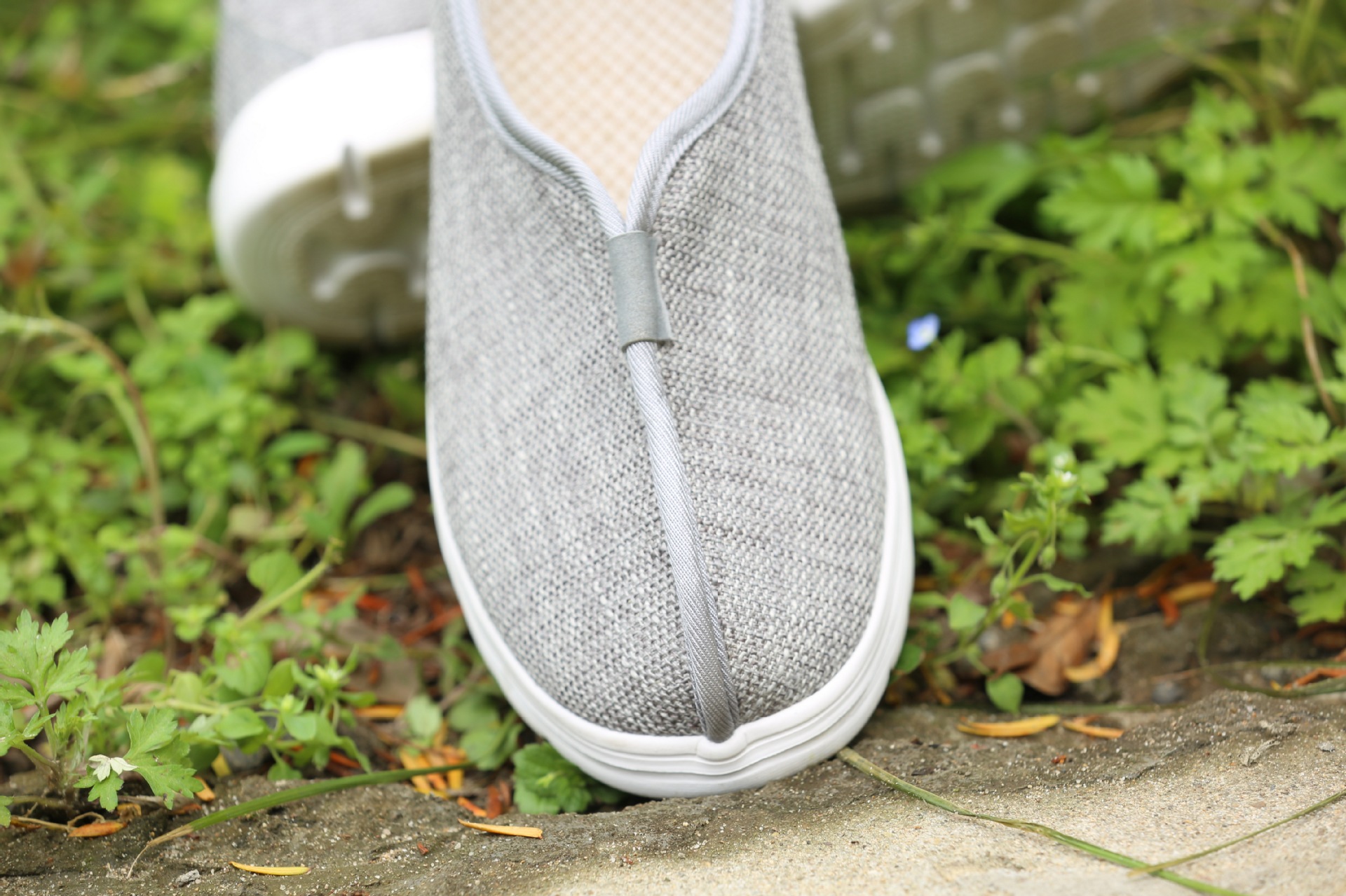 Hongren linen cloth monk shoes non-phase card dust monk meditation shoes men's and women's monk shoes lohan shoes spring and summer single shoes mesh surface