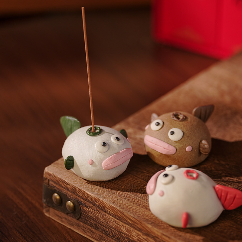 Zen Wen Chuang Tea Pet Small Ornaments Ceramic Line Incense Insert Creative Tea Ceremony Baba Rabbit Animal Zodiac Piglet Customization