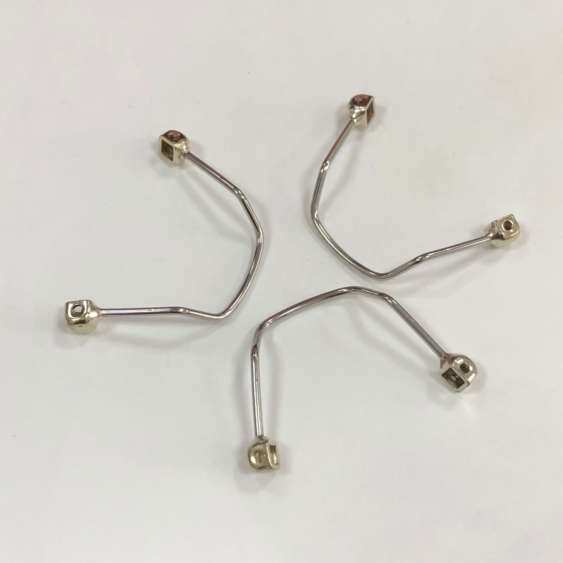 Metal glasses accessories stainless steel one-piece lock special one-piece pipe wine glass