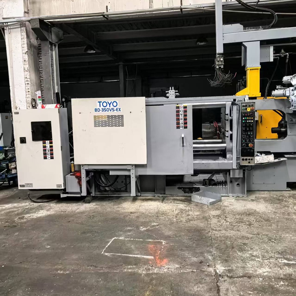 Transfer of Japanese Imported Toshiba Toyo Die-Casting Machine 350 500 650 Tons Second-Hand Used Cold Aluminum Die-Casting Machine
