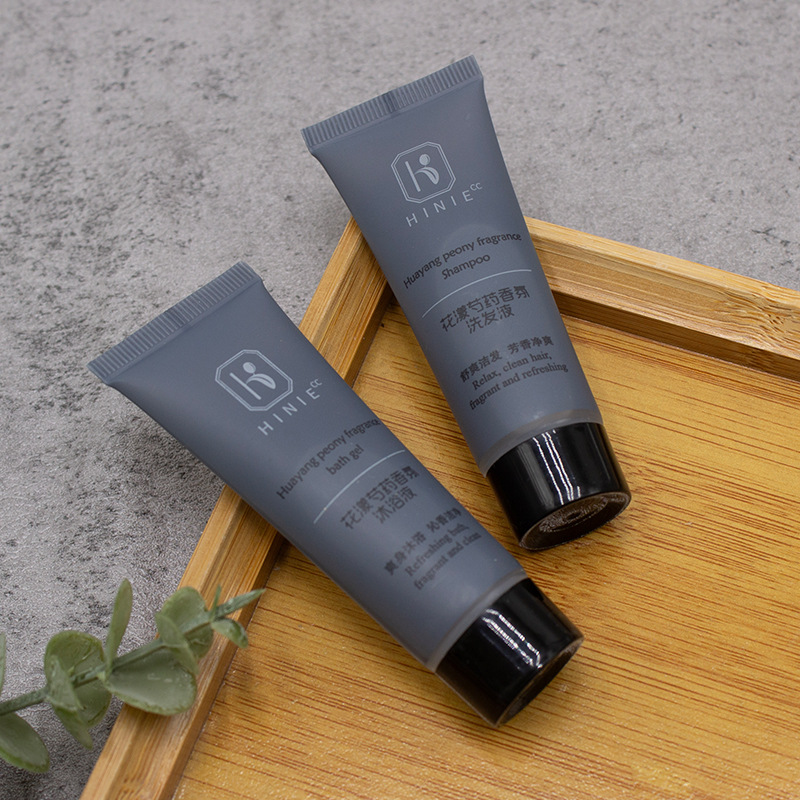 Star hotel disposable supplies soft bristle toothbrush toothpaste suit B & B wash travel suit customizable logo