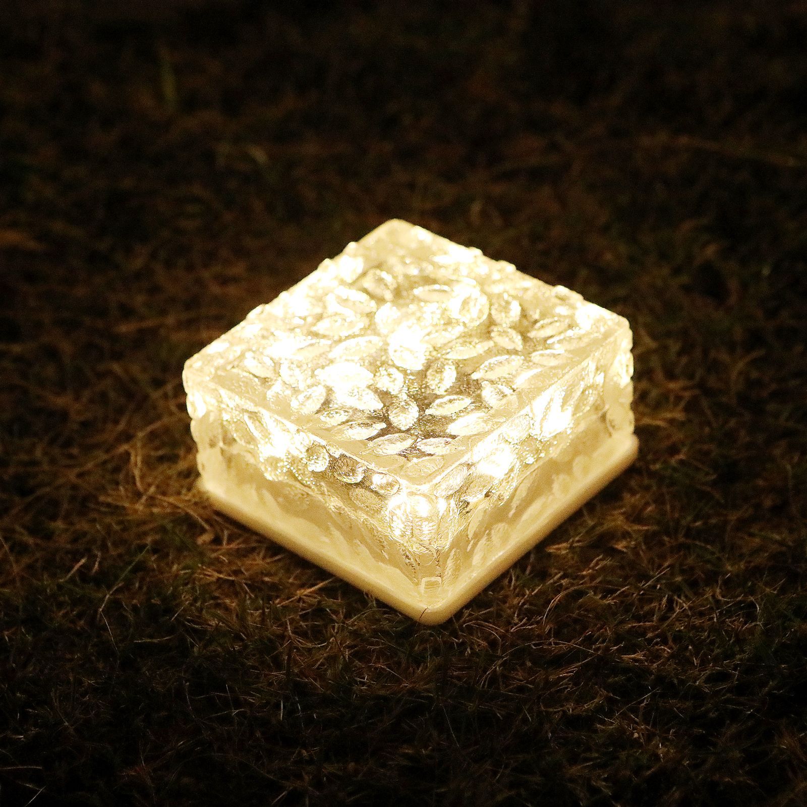 Solar Garden Lights Outdoor Landscape Lights Ice Tile Imitation Glass Floor Tile Lights Garden Decorative Atmosphere Square Buried Lights