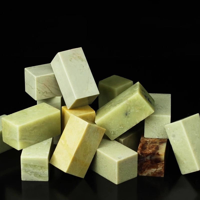 Qingtian stone seal 2*2*4CM stone seal material seal stone stone carving stone seal material a generation of hair