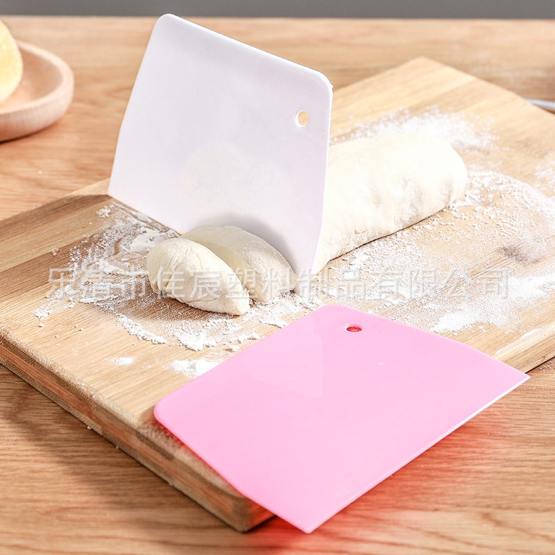 Кулинарные инструменты пластиковый скребок нож для нарезки лапши трапециевидный скребок для риса кухонный нож для нарезки лапши скребок для крема для торта