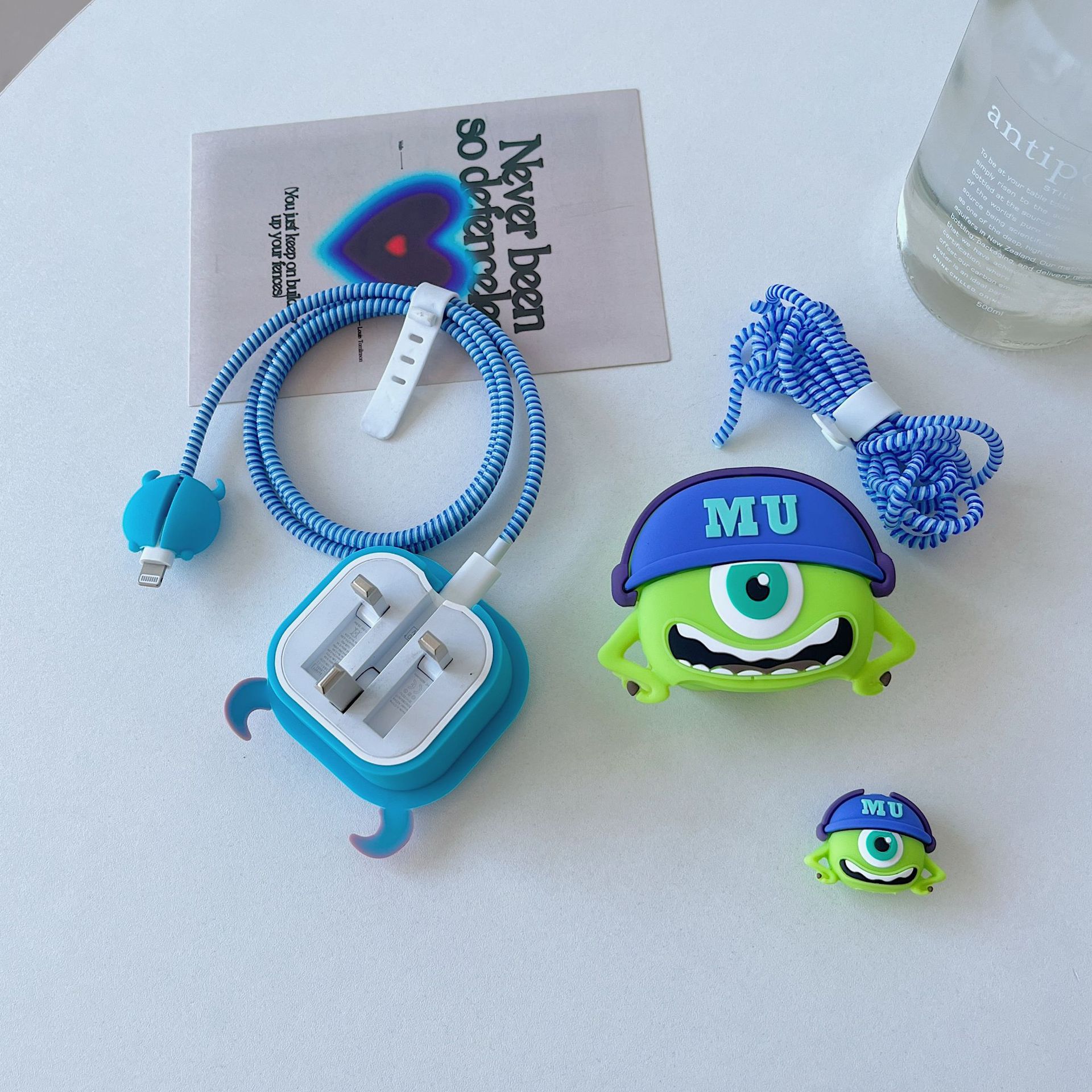 2024 new cartoon British rules 20W fast charging head protective cover for Apple 20WPD charger folding three-plug