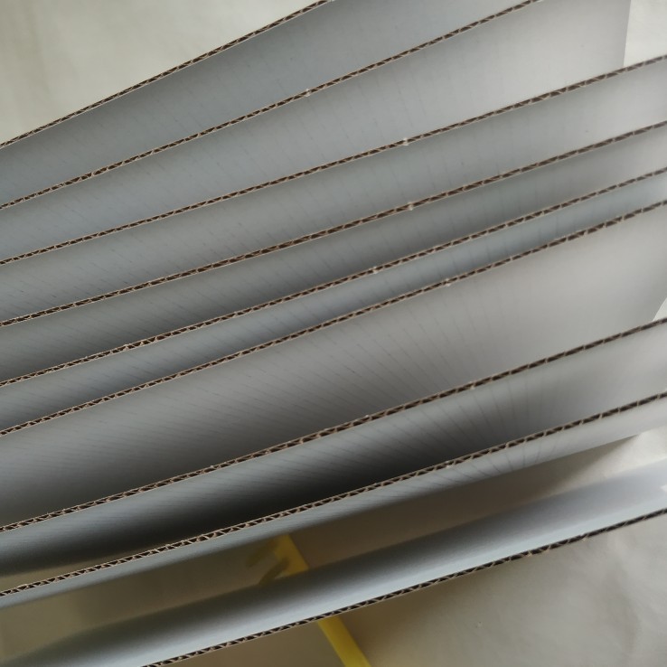 W9W double-sided white cow reinforced corrugated pit cardboard White 9 White