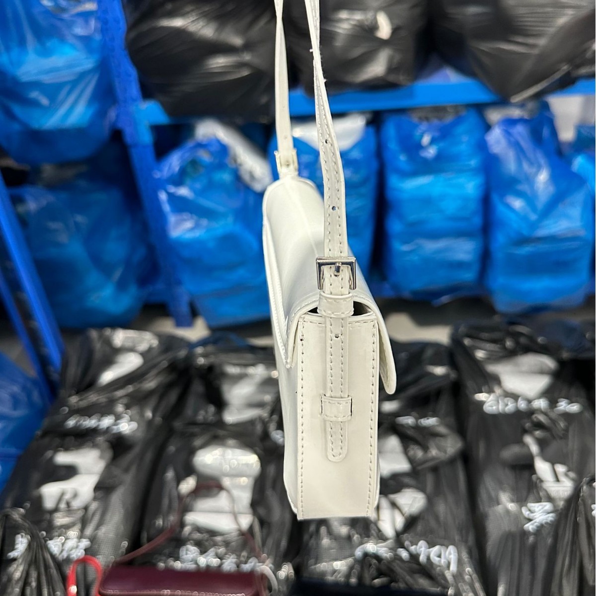 Zr Home Cross-Border Off-White Baguette Underarm Bag 2024 Autumn New Fashion Simple European and American Flap Retro Shoulder Bag