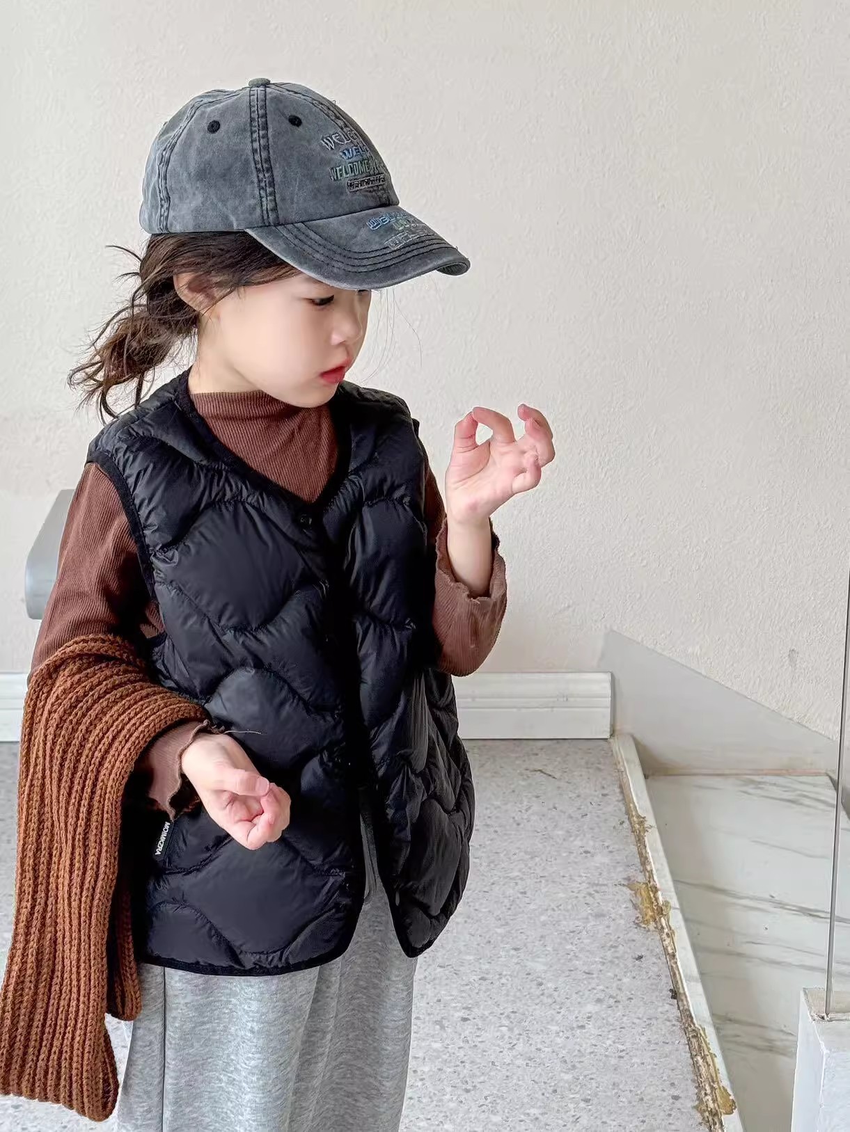 Children's Down Jacket Inner Vest Autumn and Winter New Light and Thin Four-proof Gourd Pattern Boys' and Girls' Large Children's Vest