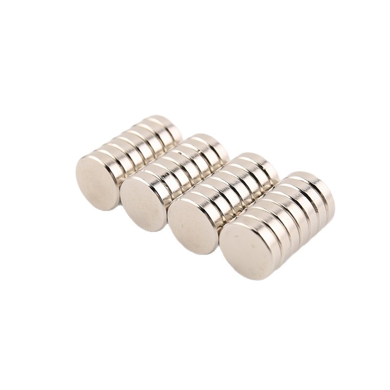 Manufacturer Wholesale Powerful Magnet N35-N52 Round Magnet Piece Ndfeb Strong Magnetic Iron-Absorbing Stone Refrigerator Magnet Magnet