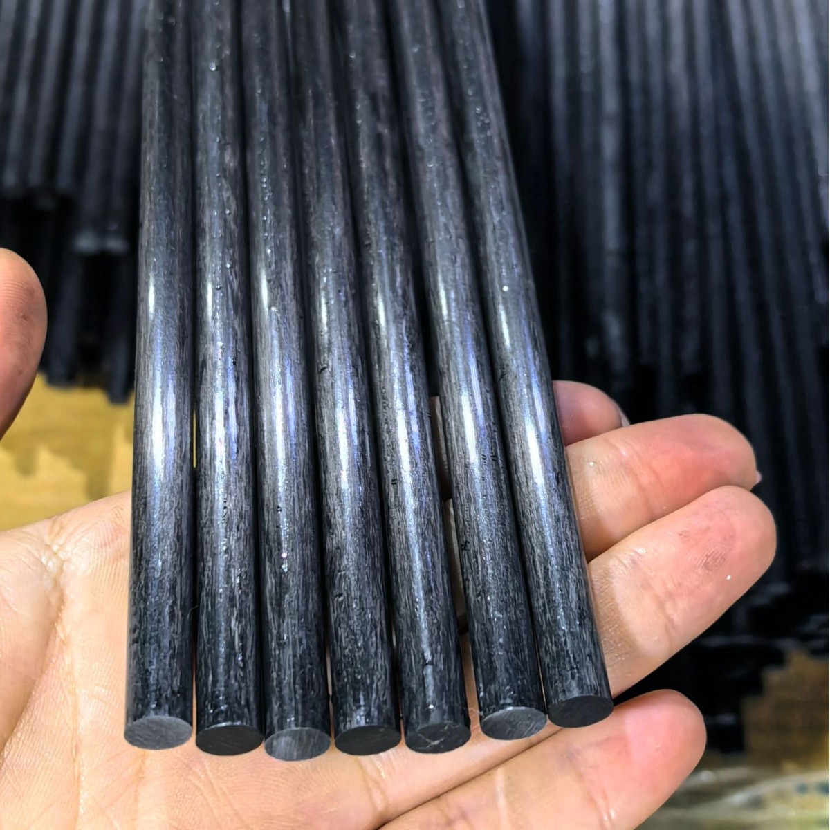 Factory direct supply pultruded carbon fiber rod/high hardness solid carbon fiber round rod 6mm source wholesale carbon fiber system