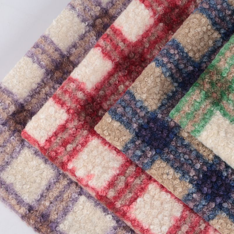 Manufacturer's In-Stock Polyester Lamb's Wool Printed Plaid Woolen Plaid Autumn and Winter Shawl Clothing Fabric Wholesale