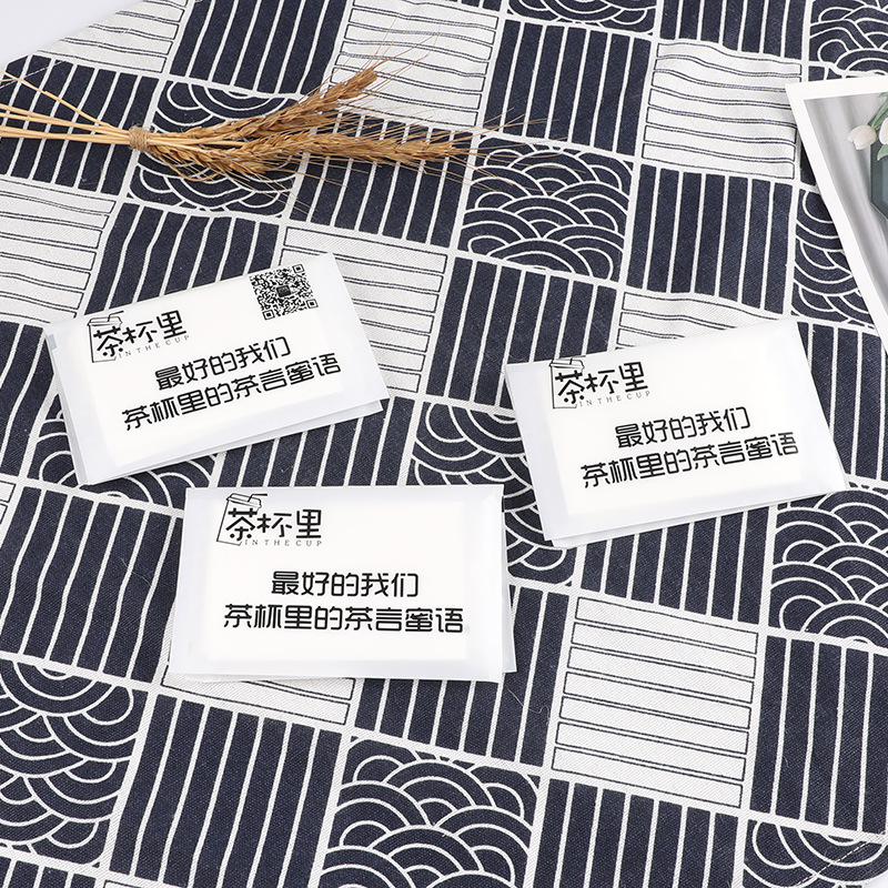 Purse wallet type paper towel wholesale hotel advertising handkerchief paper towel facial tissue printing LOGO free design