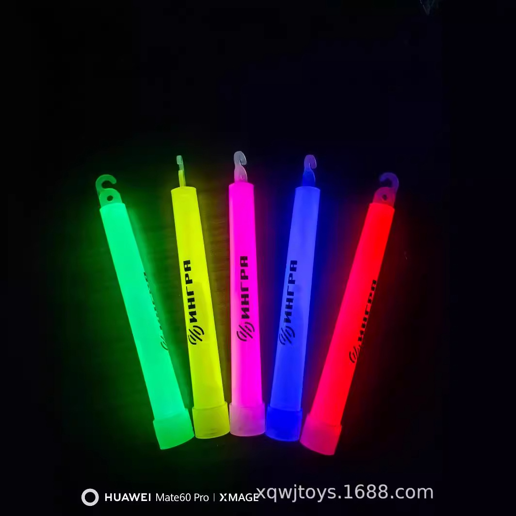 Popular Russian Military Lighting Fluorescent Stick Camping Style Camping Style Emergency Lighting 6inch Cold Light Source with Hook