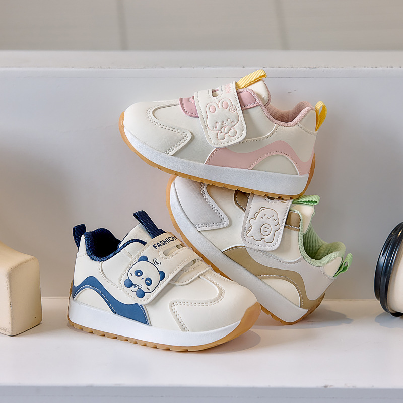 Winter Non-Slip Warm Loafers for Children Aged 1-6 Years Old, Leather Sports Shoes for Boys and Girls, Fleece-Lined Baby Walking Shoes