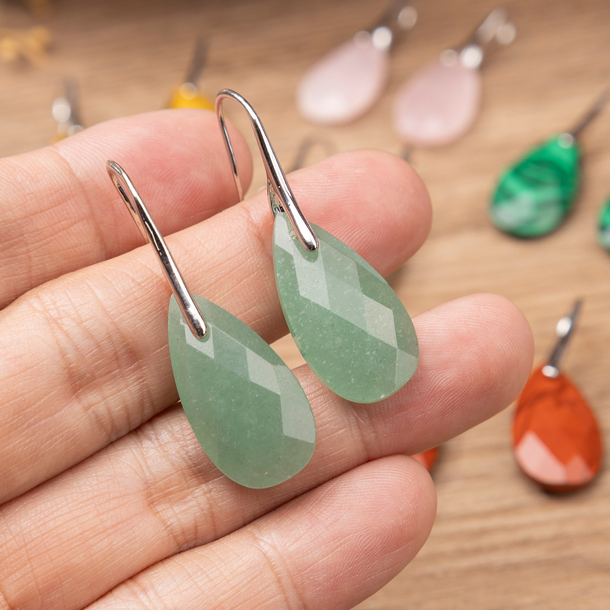 Zhuhang Jewelry Cross-Border Popular Natural Crystal Earrings Amethyst Pink Crystal Earrings Casual Earrings Wholesale