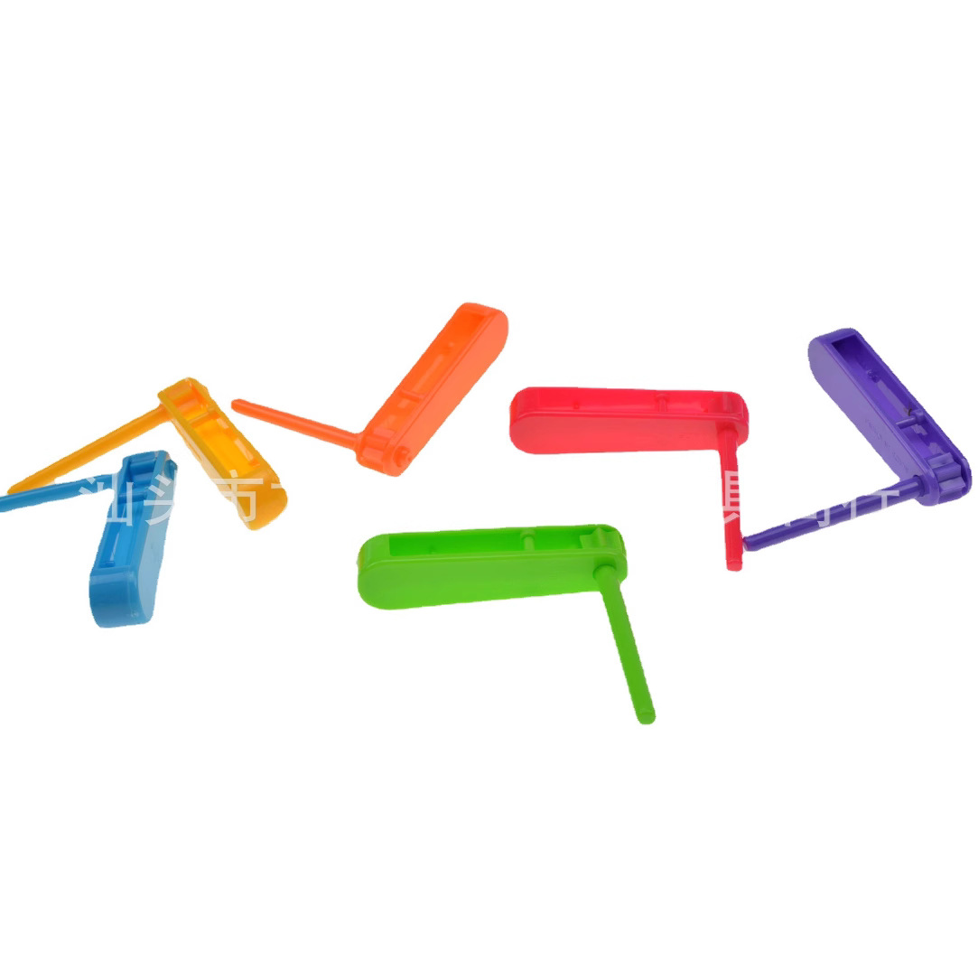 Cross-border Plastic Small Whistle Swing Board Rotating Sound Stick Holiday PARTY Small Toy Swing Whistle PARTY FUN