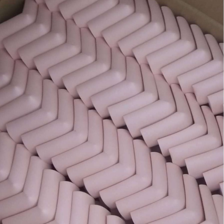 L-shaped thickened anti-collision angle children's safety angle thickened and widened table corner manufacturers wholesale