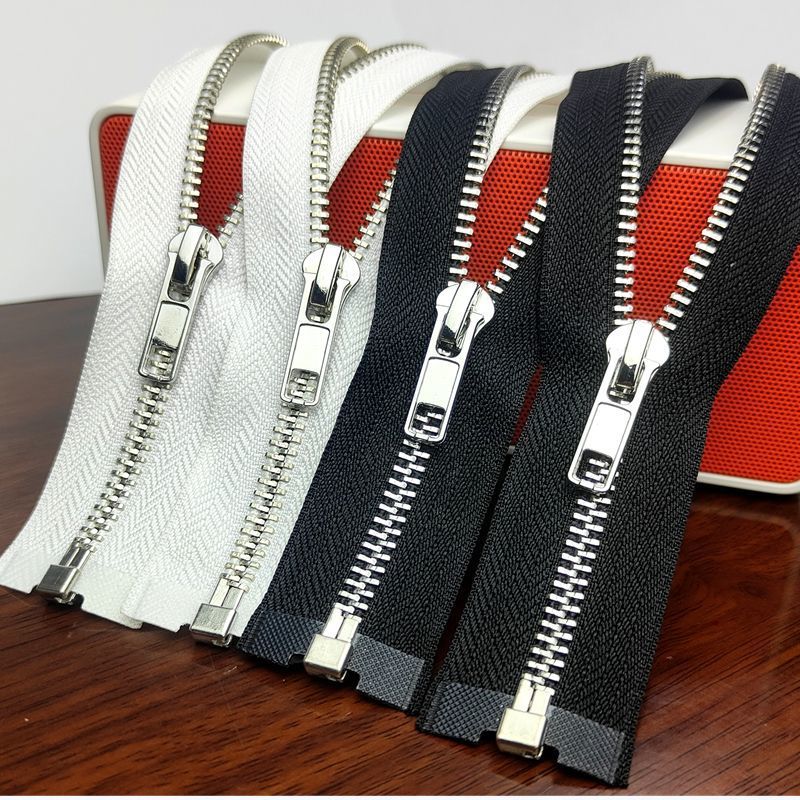 Молния №5 металлическая медная для куртки яркая серебристая