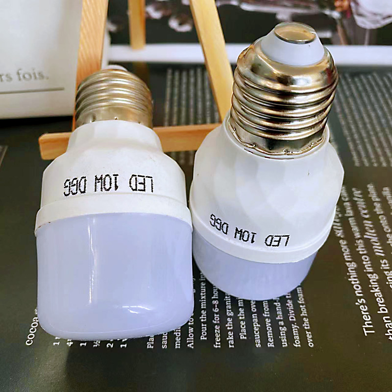 10 watt energy-saving light bulb White energy-saving light bulb home department store running Jianghu stall supply wholesale