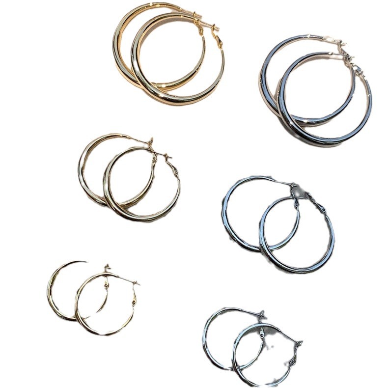 Classic Simple Thick Large Hoop Holiday Style Earrings Retro Commuter Earrings Thick Earrings Versatile Earrings