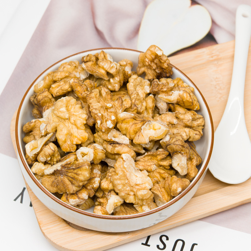 [Factory] Canned Walnut Kernels 150g Shelled Ready-To-Eat Walnut Raw Hand-Peeled Nuts Source Manufacturer Customized Oem