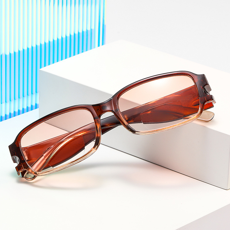 2025 New Stall Dual-Light Presbyopic Glasses Tea Gradient Glasses Magnetite South Korea Can See Close to See Far Dual-Light Presbyopic Glasses