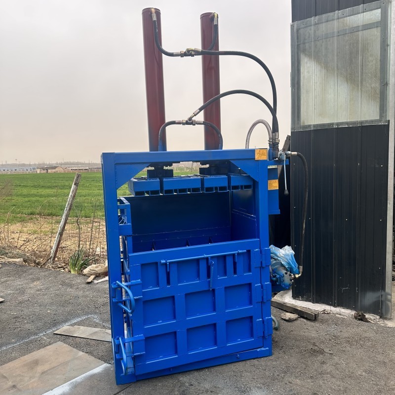 Small Vertical Hydraulic Waste Paper Baler Plastic Film Woven Bag Baler Mineral Water Bottle Flatting Machine