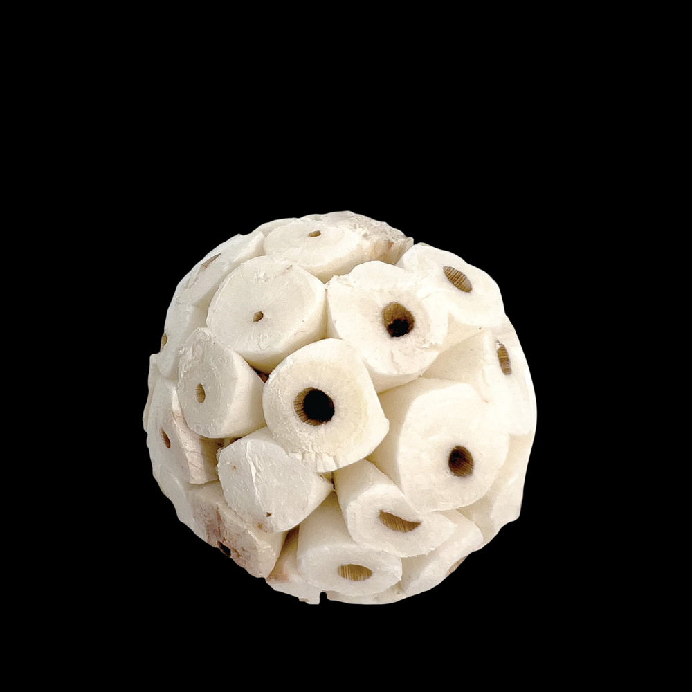 Оптовая продажа натуральных травяных мячиков для птиц, игрушка для попугаев