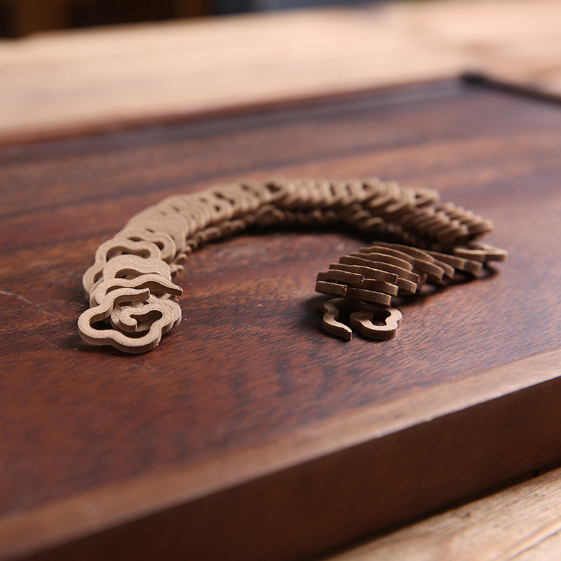 Non-sticky powder plate incense Goose pear tent medium incense Hainan agarwood household small Xiangyun plate incense downcast incense dragon saliva aromatherapy