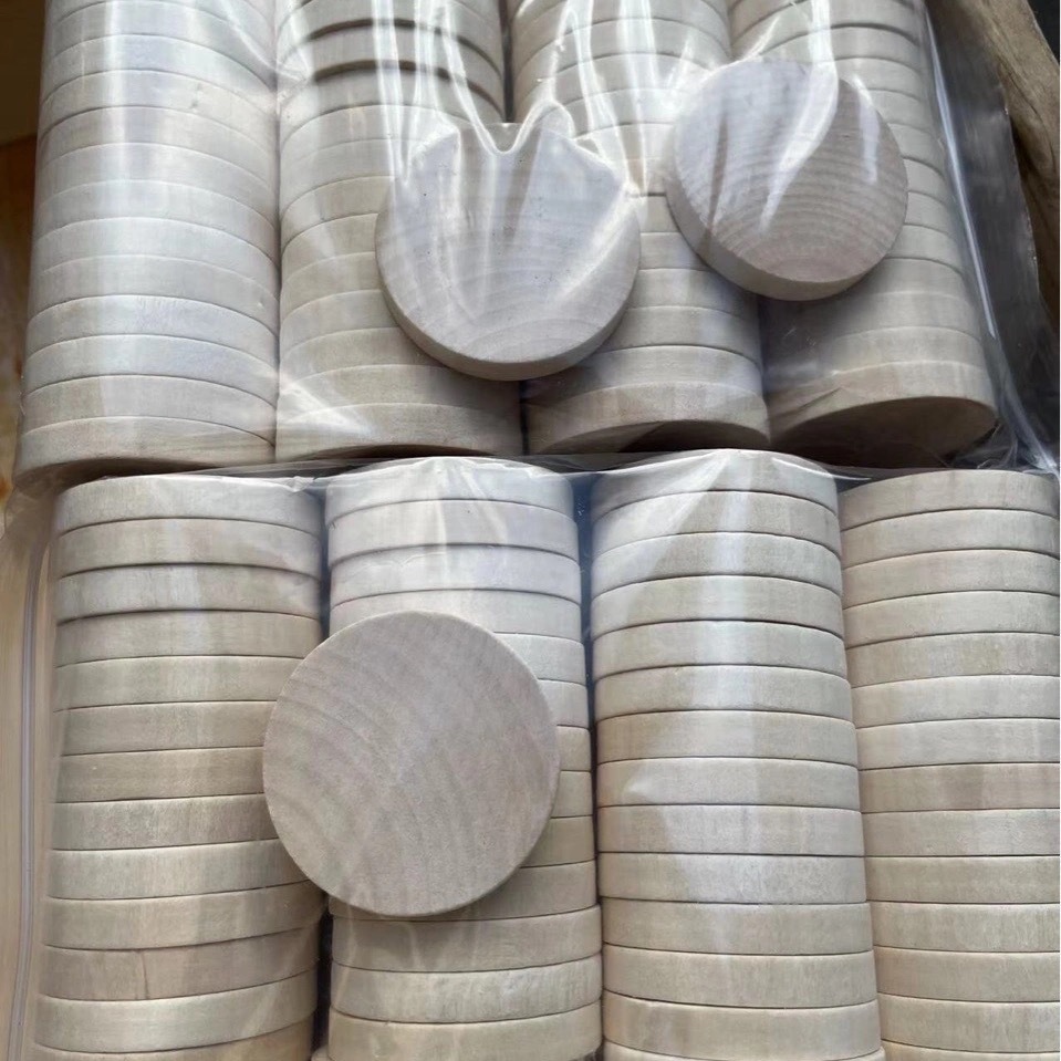 Customized Wooden Round Base Wood Chips and Wood Blocks Can Be Customized in Size, Color, Logo Pattern, Text, Wood Custom Gifts