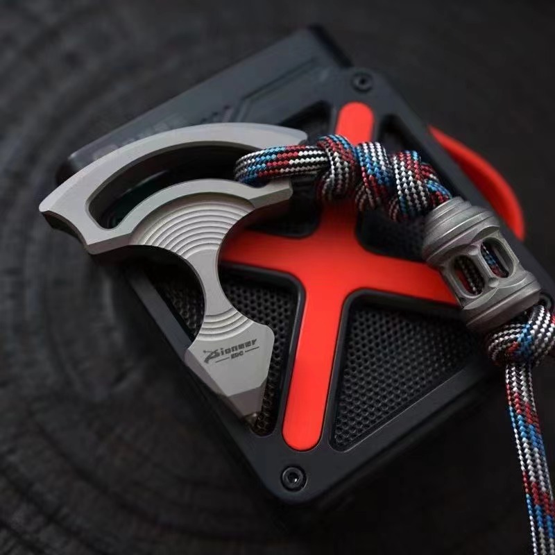 Инструмент для самообороны из титаново-алюминиевого сплава, однопальцевый тигр, черно-золотая голова для разбивания окон