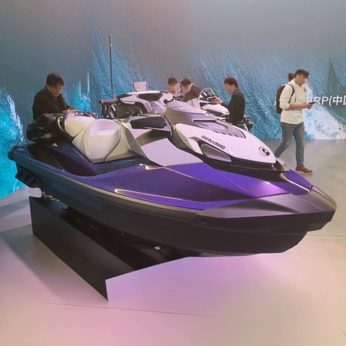 Bombardier Sea-Doo Gtl Se 170 Double Water Entertainment Motorcycle Speedboat Midnight Purple