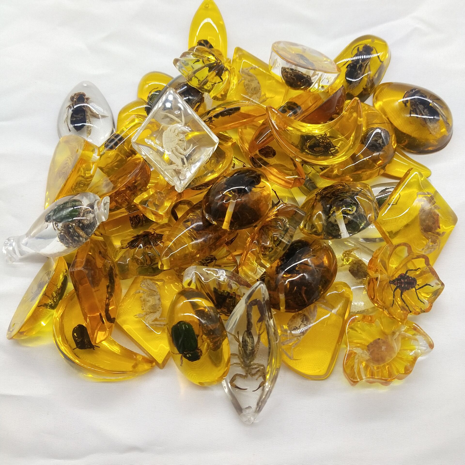 Маленькие аксессуары из янтаря с насекомыми, детские игрушки для раскопок, запасы на складе